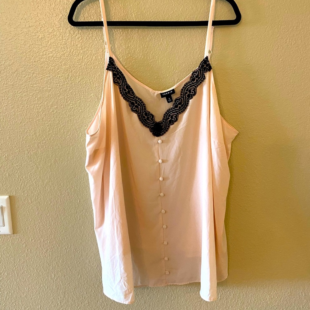 Pale blush Torrid cami with black lace size 3x